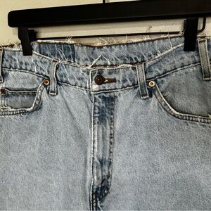 Vintage distressed Levi jeans 550 W36 L36 relaxed fit